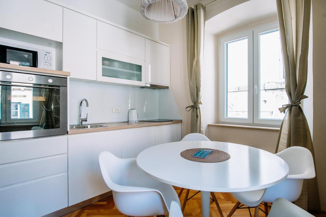 Apartament Amorozo By Duhomes
